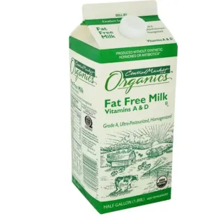 Central Market Organics Fat Free Milk